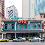 Oyo 127 The Reeds Hotel