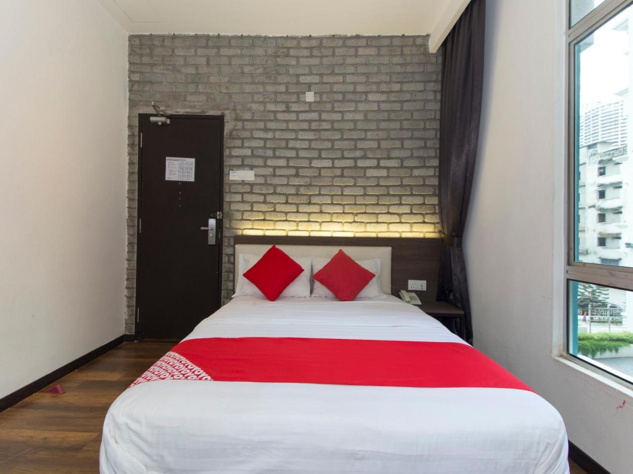 Hotel Oyo 127 The Reeds Kuala Lumpur