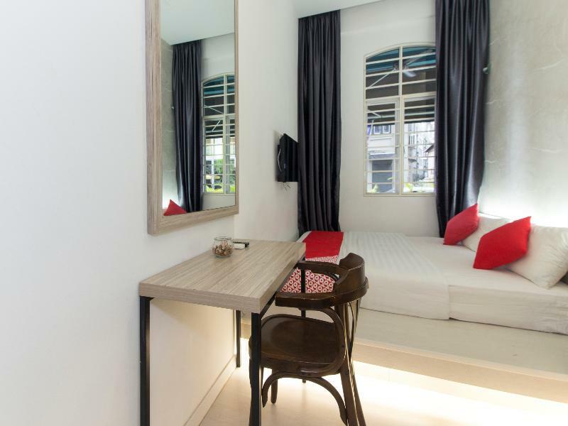 Oyo 127 The Reeds Hotel 2*